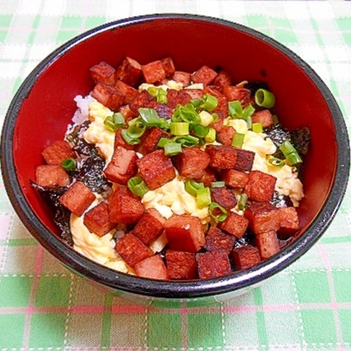 カリカリスパム丼